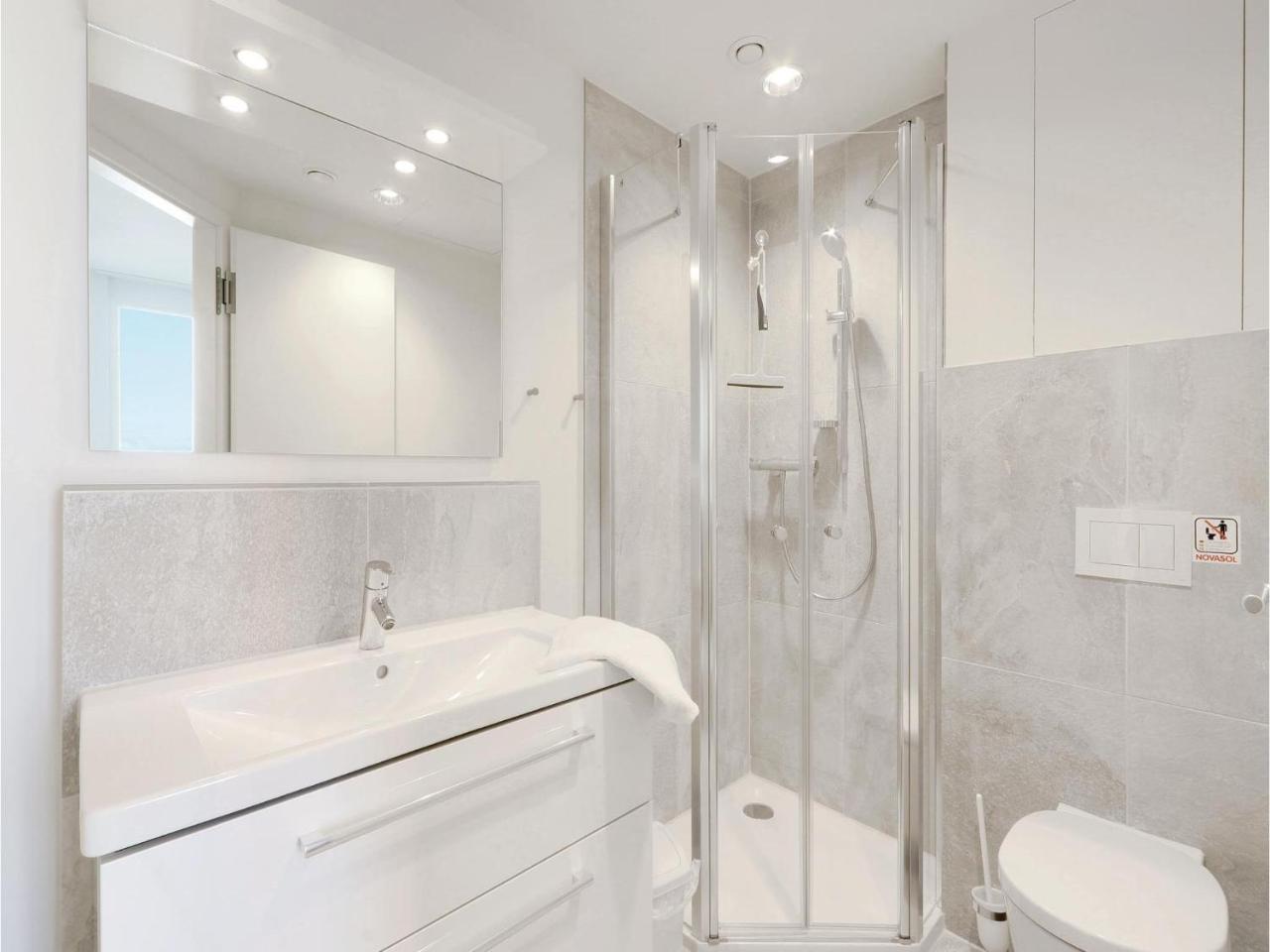 1 Bedroom Stunning Apartment In Luebeck Travemuende Bagian luar foto